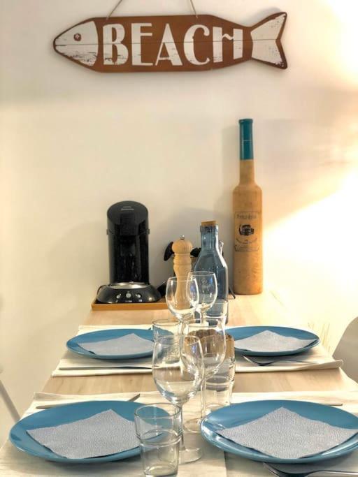 Le Brusc. Design, Parking, Wifi & Double Vue! Apartman Six-Fours-les-Plages Kültér fotó