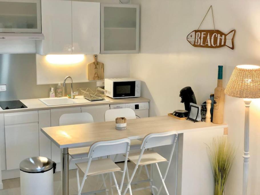 Le Brusc. Design, Parking, Wifi & Double Vue! Apartman Six-Fours-les-Plages Kültér fotó